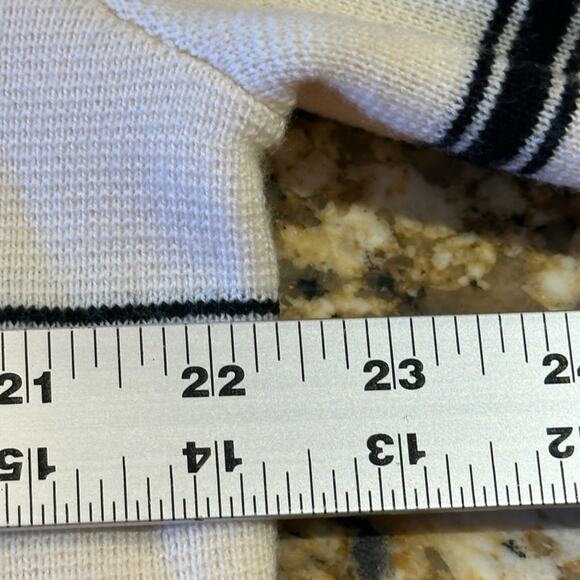 Pearl by Lela Rose Women’s Medium Ivory & Black Plaid Wool Mock Neck Sweater - Picture 5 of 5